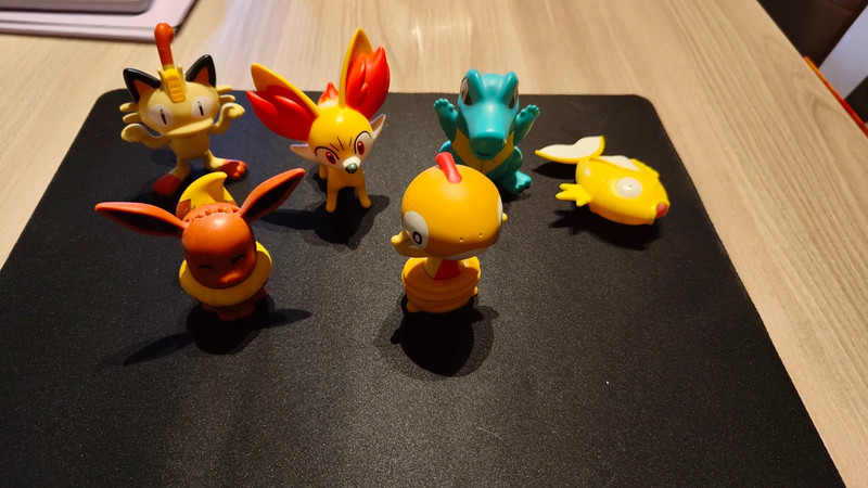 Preços baixos em Figuras de Ação de Ação Pokémon McDonald's