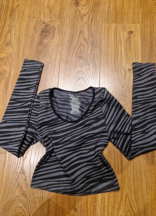 Top sport à rayures, brand: Primark, condizioni: Ottime, taglia: S / IT 40 / EU 36, €6.00, €7.00 include la Protezione acquisti