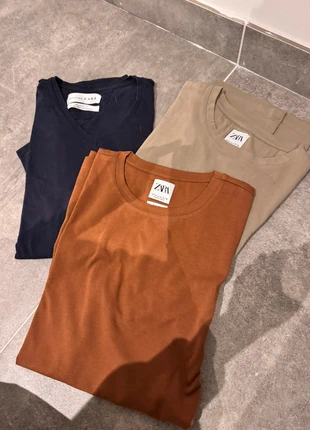 Zara t-shirts ,3 stuks, merk: Zara, staat: Heel goed, maat: L, € 7,50, € 8,58 inclusief Kopersbescherming