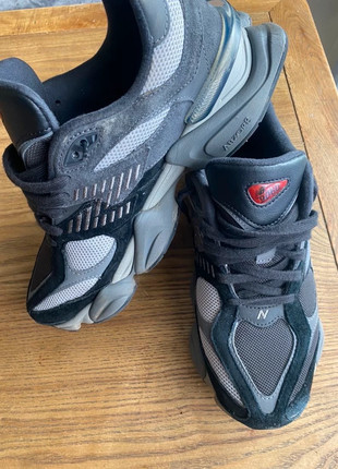 New balance 9060, marque: New Balance, état: Neuf sans étiquette, taille: 44, 75,00 €, 79,45 € Protection acheteurs incluse