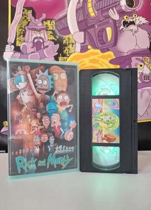 Lampe VHS Fait Main Rick&Morty Neuf, brand: Rick and Morty, condition: Very good, €8.00, €9.10 includes Buyer Protection