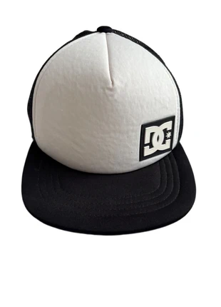 Casquette DC Blanche et Noire, brand: DC Shoes, condition: Very good, size: One size, €5.00, €5.95 includes Buyer Protection