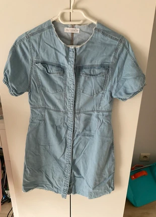 Robe en jean zara taille 11-12 ans, marque: Zara, état: Très bon état, taille: 12 ans / 152 cm, 4,00 €, 4,90 € Protection acheteurs incluse