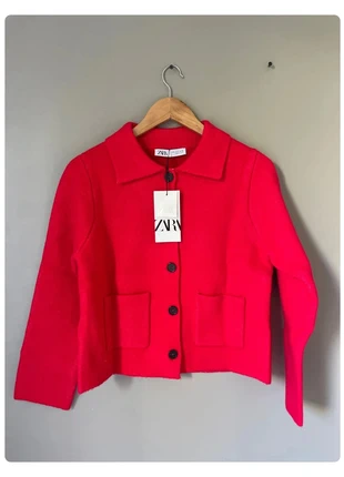Veste gilet rouge, marque: Zara, état: Neuf avec étiquette, taille: S / 36 / 8, 40,00 €, 42,70 € Protection acheteurs incluse