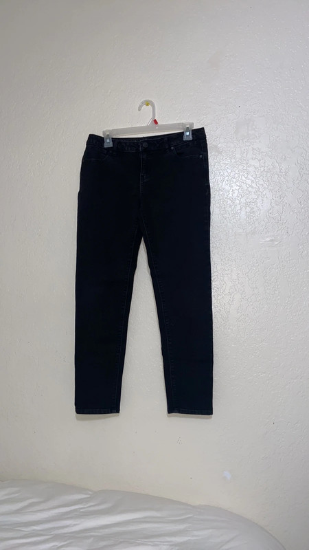 Black Vera Wang Skinny Jeans 2