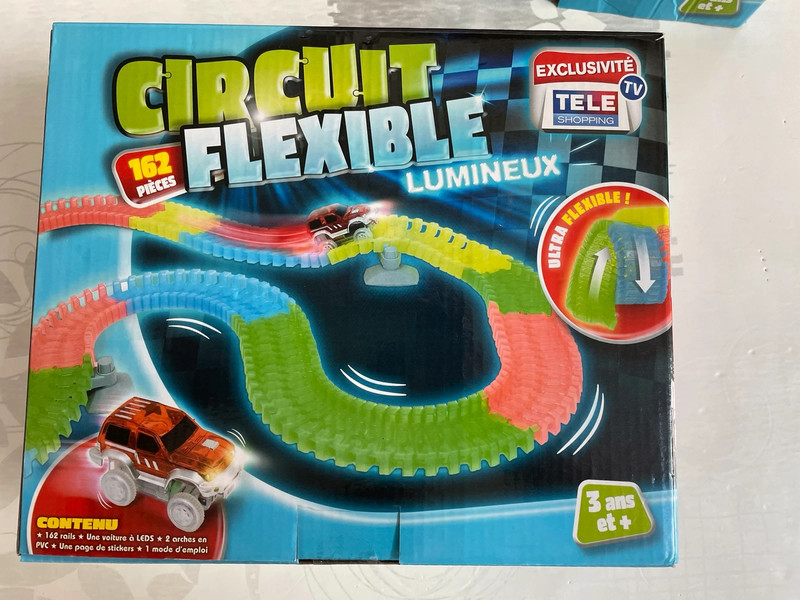 Circuit flexible lumineux