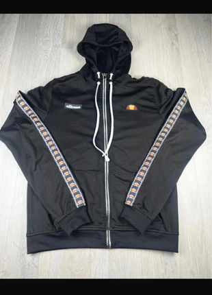 Veste à capuche noir Ellesse taille XS bande logo manches – style street rétro, merk: Ellesse, staat: Heel goed, maat: XS, € 12,00, € 13,30 inclusief Kopersbescherming