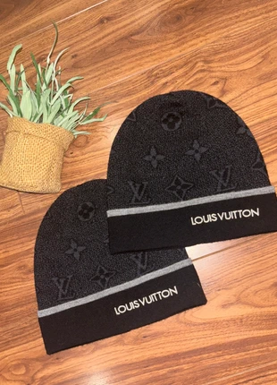 Bonnet Louis Vuitton, brand: Louis Vuitton, condizioni: Ottime, taglia: Taglia unica, €200.00, €210.70 include la Protezione acquisti