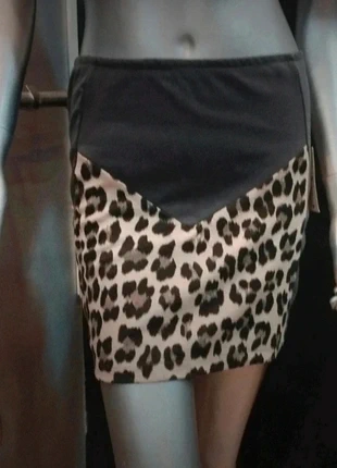 Preciosa minifalda para mujer Animal print⭐, brand: Sabrina, condizioni: Nuovo con cartellino, taglia: L / IT 44 / EU 40, €8.55, €9.68 include la Protezione acquisti
