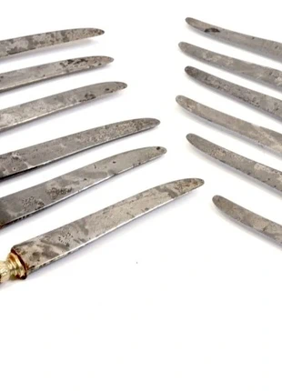 Antique French knives with horn handles, merk: Paris, staat: Goed, € 85,00, € 89,95 inclusief Kopersbescherming