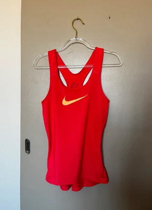 Débardeur Nike de sport, brand: Nike, condition: New without tags, size: XS / 34 / 6, €8.00, €9.10 includes Buyer Protection