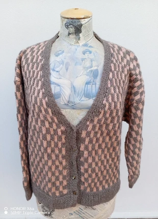 Cardigan lavorato a mano ai ferri, marke: Lana, zustand: Sehr gut, größe: Einheitsgröße, 10,00 €, 11,20 € inklusive Vinted-Käuferschutz