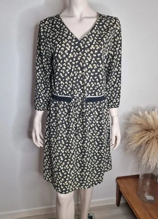 Robe fluide, manches ¾ - Rue des Abbesses 40/L🌸, marke: Rue des Abbesses, zustand: Sehr gut, größe: L / 40 / 12, 11,00 €, 12,25 € beinhaltet Vinted-Käuferschutz Pro