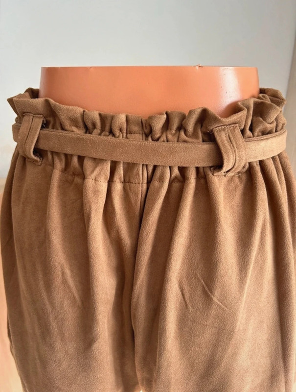 Short marron 3