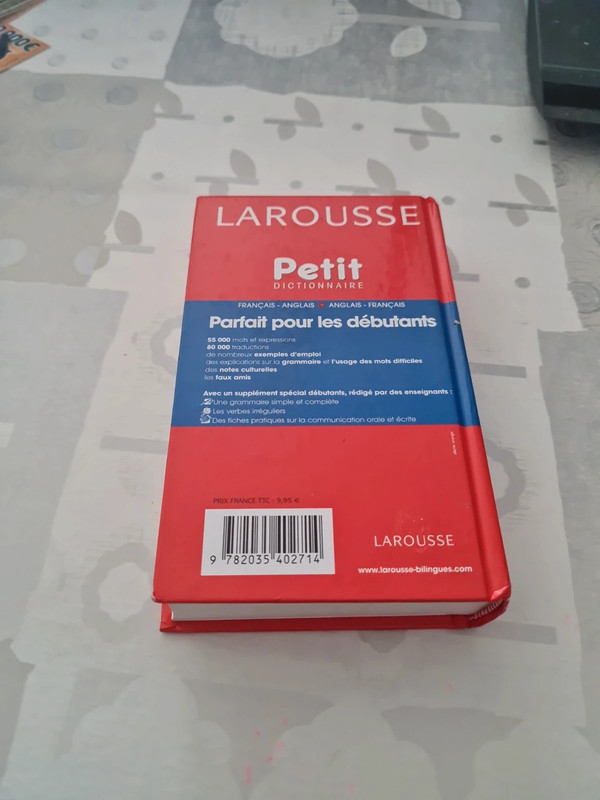 Livre petit larousse français/anglais