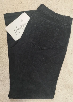 Pantalon velours côtelé noir boot cut , neuf sans étiquette, taille 🇫🇷 44, brand: Vintage Dressing, condition: New without tags, size: XXL / 44 / 16, €12.50, €13.83 includes Buyer Protection Pro