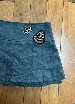 Jupe plissée grise vintage, merk: COQUETTE, staat: Nieuw zonder prijskaartje, maat: S / 36 / 8, € 6,00, € 7,00 inclusief Kopersbescherming