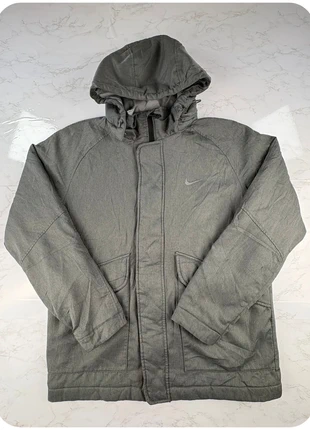 Doudoune Nike vintage Gris Homme taille M SKU269, marke: Nike, zustand: Sehr gut, größe: M, 45,00 €, 47,95 € beinhaltet Vinted-Käuferschutz Pro