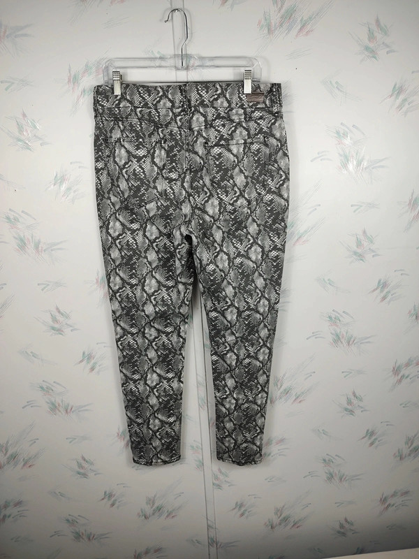 Seven7 Snakeskin Tummyless High Rise Skinny Jeans 4