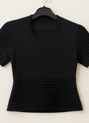 Magnifique crop-top noir – Taille 34 (XS), brand: Shein, condition: Very good, size: XS / 34 / 6, €2.50, €3.33 includes Buyer Protection