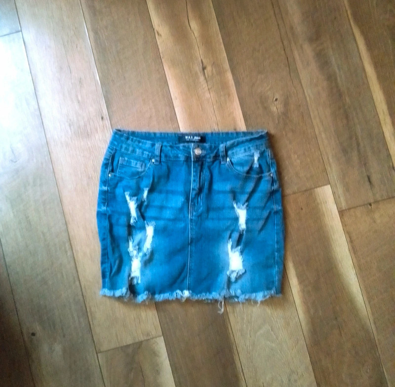 Distress mini skirt sz LG 1