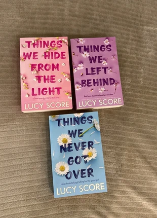 Knockemout Series Lucy Score (Paperback Set), estado: Muito bom, €22.50, €24.33 inclui Proteção do Comprador