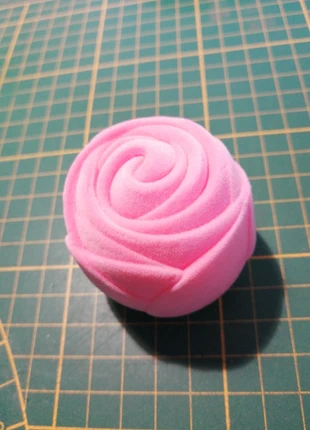 Porte bague rose 🌹, merk: Rose, staat: Nieuw zonder prijskaartje, € 7,00, € 8,05 inclusief Kopersbescherming