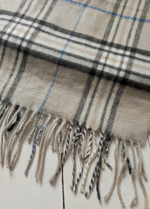 Écharpe quadrillée crème et bleu ciel, condizioni: Ottime, €5.00, €5.95 include la Protezione acquisti