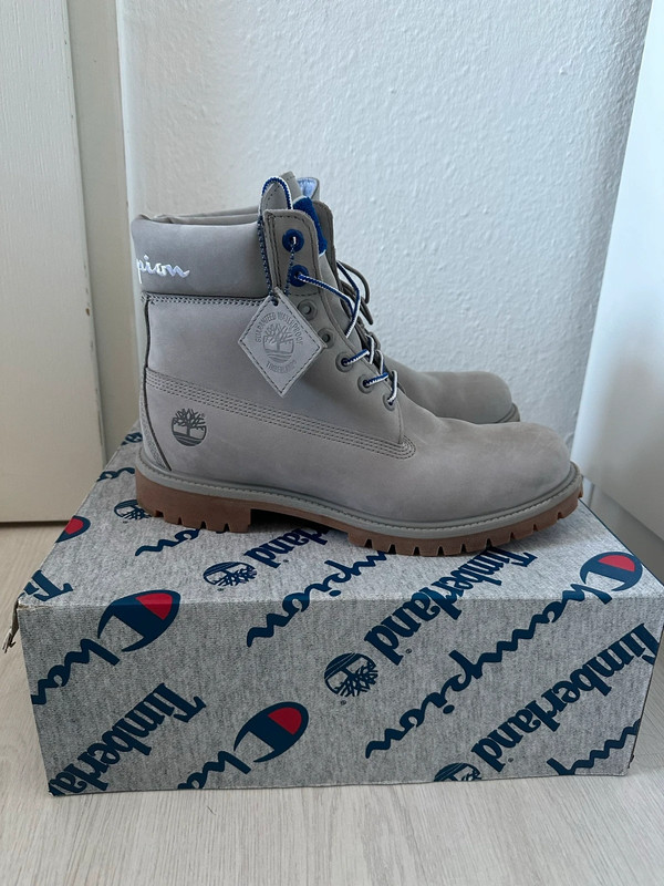 Grey timberland x sale champion