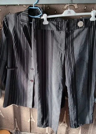 Ensemble Tailleur (blazer et pantalon) taille 52, brand: Blancheporte, condition: Good, size: 6XL / 52 / 24, €50.00, €53.20 includes Buyer Protection