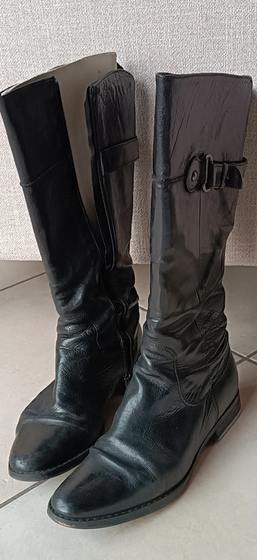 Bottes en cuir noir Andr 40 Vinted