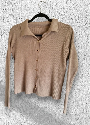 Cardigan beige côtelé à boutons dorés  neuf – taille M, marque: dressing kaciope, état: Très bon état, taille: M / 38 / 10, 14,90 €, 16,35 € Protection acheteurs incluse