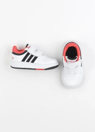 Baskets Adidas Garçon Pointure 22 Blanc, marque: adidas, état: Très bon état, taille: 22, 16,00 €, 17,50 € Protection acheteurs (Pro) incluse