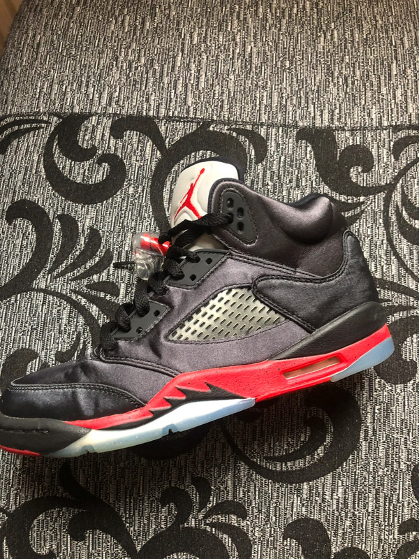 Air jordan hot sale 5 satin bred