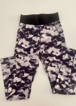Leggings deportivos, merk: Local, staat: Heel goed, maat: XS / 34 / 6, € 1,50, € 2,28 inclusief Kopersbescherming