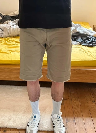 Short Carhartt beige, marque: Carhartt, état: Très bon état, taille: M, 30,00 €, 32,20 € Protection acheteurs incluse