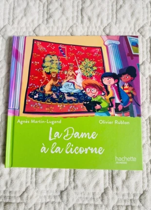 💛 Livre la dame à la licorne Hachette jeunesse en très bon état 💛, état: Très bon état, 1,00 €, 1,75 € Protection acheteurs incluse