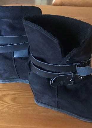 #Stivaletti#neri#, staat: Heel goed, maat: 39, € 5,00, € 5,95 inclusief Kopersbescherming