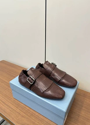Vintažinio stiliaus „Prada“ mulės su sendintu kutais, subtiliai prabangios ir be vargo rafinuotos., merk: Prada, staat: Heel goed, maat: 41, € 221,00, € 232,75 inclusief Kopersbescherming