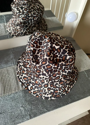 New ladies reversible bucket hat, brand: One Size, condition: New without tags, size: One size, £1.00, £1.75 includes Buyer Protection