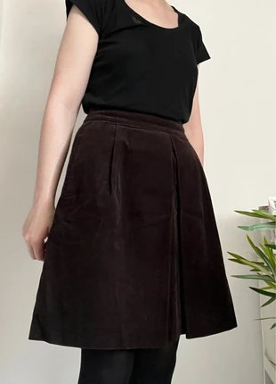 Jupe mi-longue velours marron, marque: Tommy Hilfiger, état: Neuf sans étiquette, taille: M / 38 / 10, 7,00 €, 8,05 € Protection acheteurs incluse
