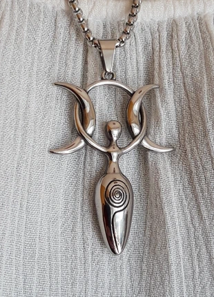 Pendentif Déesse de la fécondité, condition: Very good, €6.00, €7.00 includes Buyer Protection