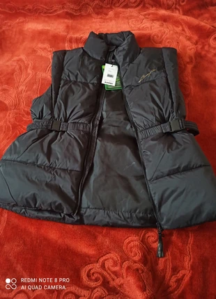 Doudoune sans manches noir magnifique zara, marque: Zara, état: Neuf avec étiquette, taille: M / 38 / 10, 15,00 €, 16,45 € Protection acheteurs incluse