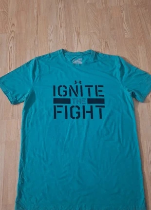 T-Shirt Under Armour Vert, merk: Under Armour, staat: Goed, maat: L, € 7,00, € 8,05 inclusief Kopersbescherming