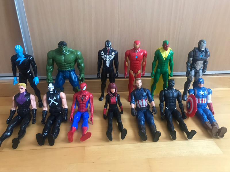 Lote muñecos Marvel