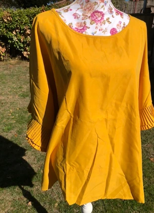 🌼 Blouse tunique mi-saison longue et ample, à col rond avec volants et à manches 3/4, merk: Tendance, staat: Nieuw zonder prijskaartje, maat: 4XL / 48 / 20, € 23,00, € 24,85 inclusief Kopersbescherming