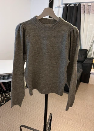 Pull en maille H&M, brand: H&M, condizioni: Ottime, taglia: S / IT 40 / EU 36, €2.50, €3.33 include la Protezione acquisti