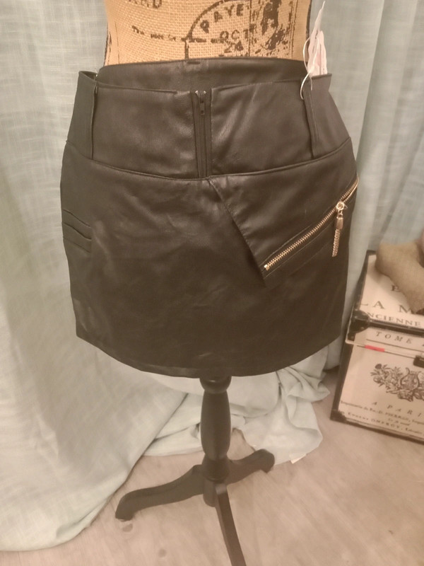 Mini jupe cuir discount sexy