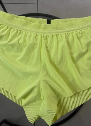 short Nike AeroSwift, brand: Nike, condizioni: Ottime, taglia: L / IT 44 / EU 40, €50.00, €53.20 include la Protezione acquisti