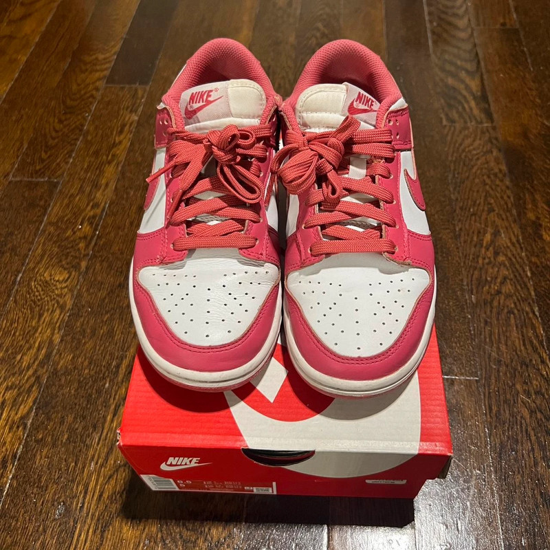 Nike Dunk Low Archeo Pink Sneakers 3